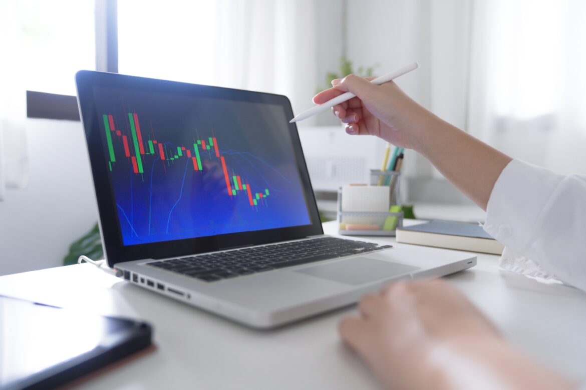 Bagaimana Menggunakan Insting Dalam Trading? | HSB Investasi