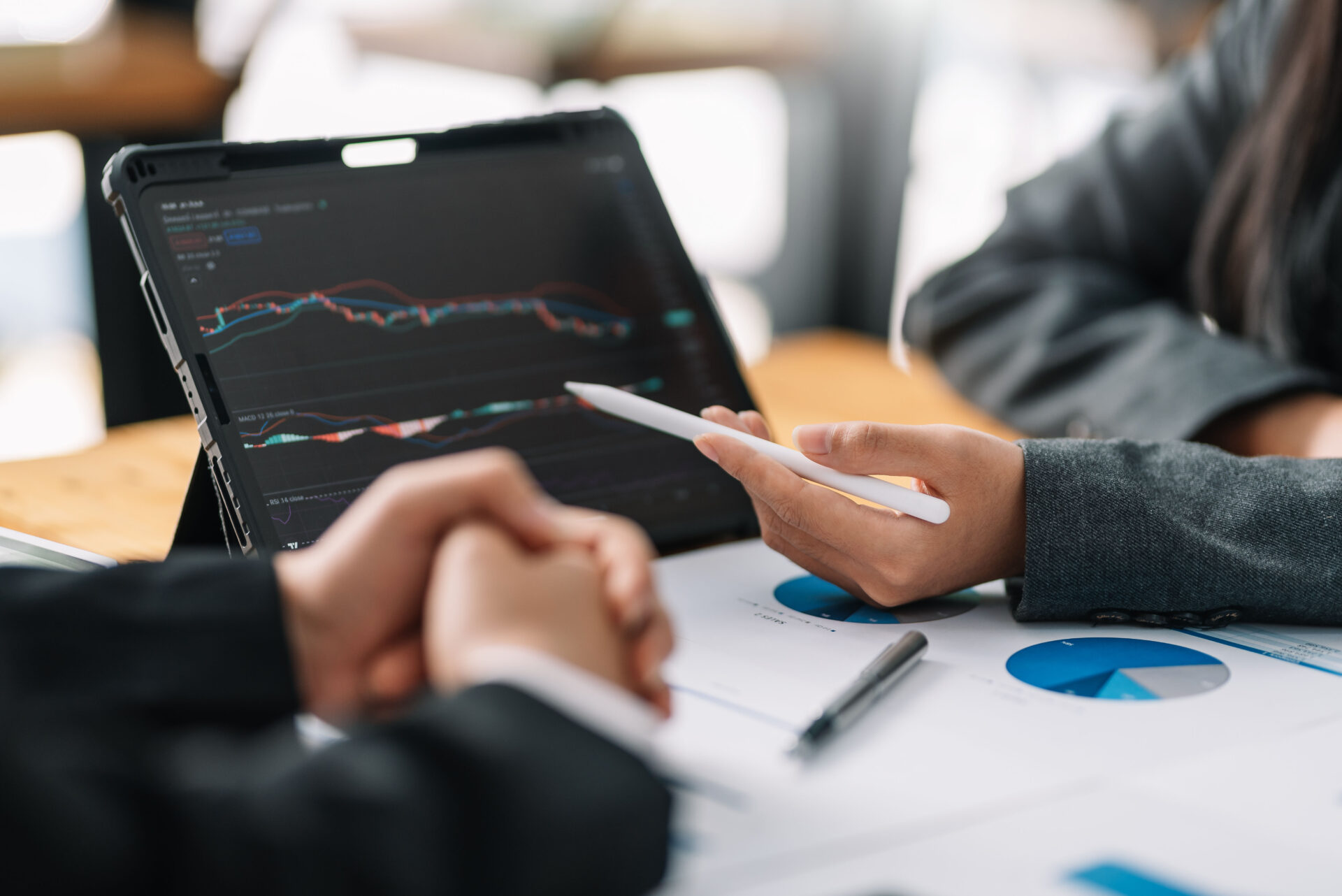 Begini Cara Mahir Melakukan Trading SCORE! | HSB Investasi