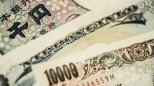 yen jepang yang terpengaruh kebijakan moneter