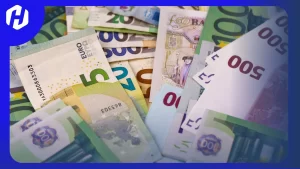 kebijakan moneter di Eropa terutama ditetapkan oleh Bank Sentral Eropa